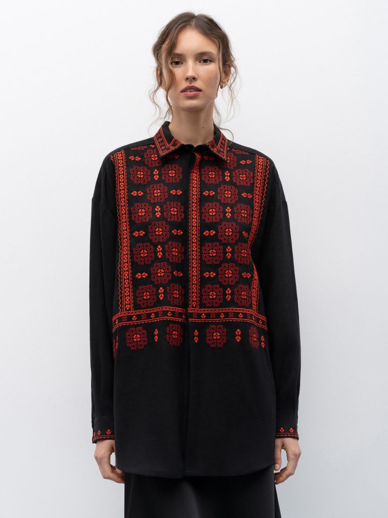 Linen shirt with an embroidered ornament Nova Khata
