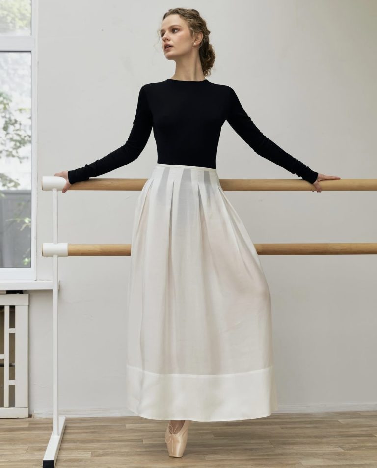 TULLE SKIRT IN MILK