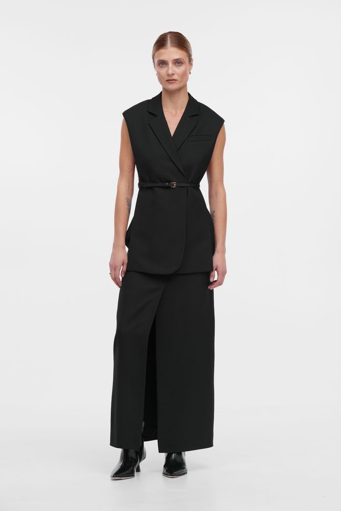 Axis waistcoat