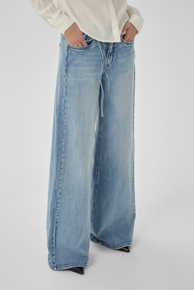 MWKaro Mid X-Wide Jeans