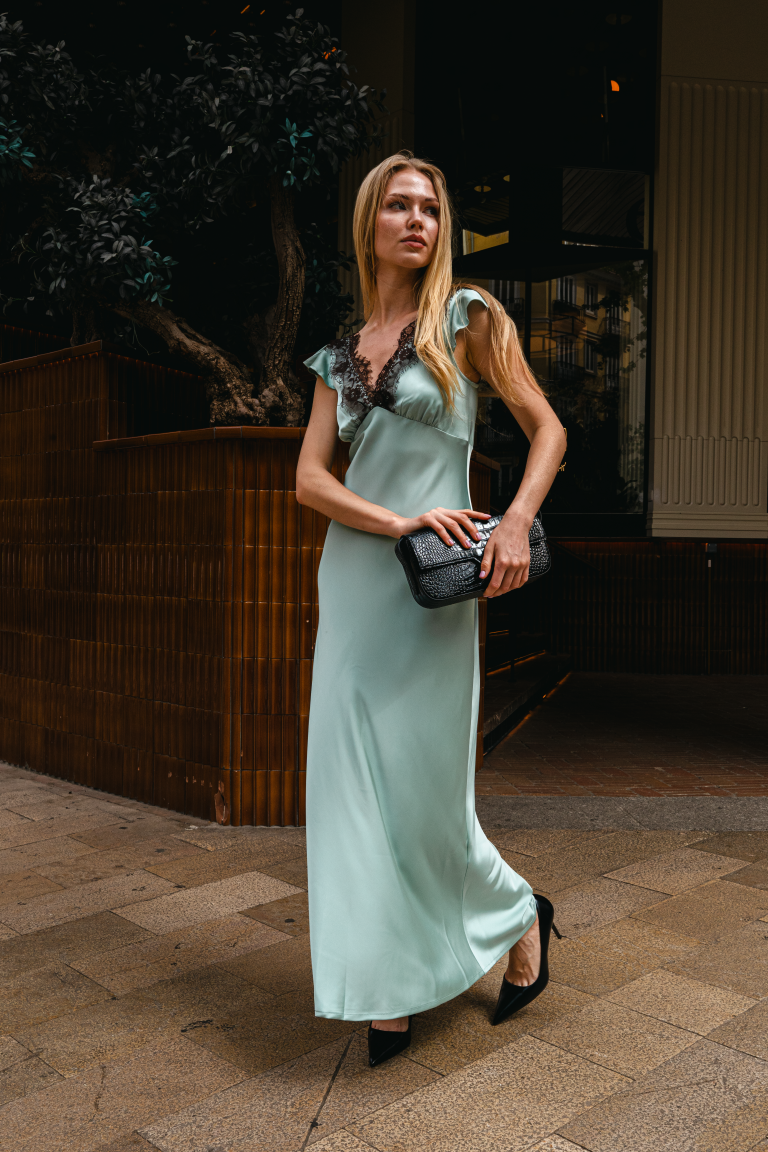 Long dress with lace