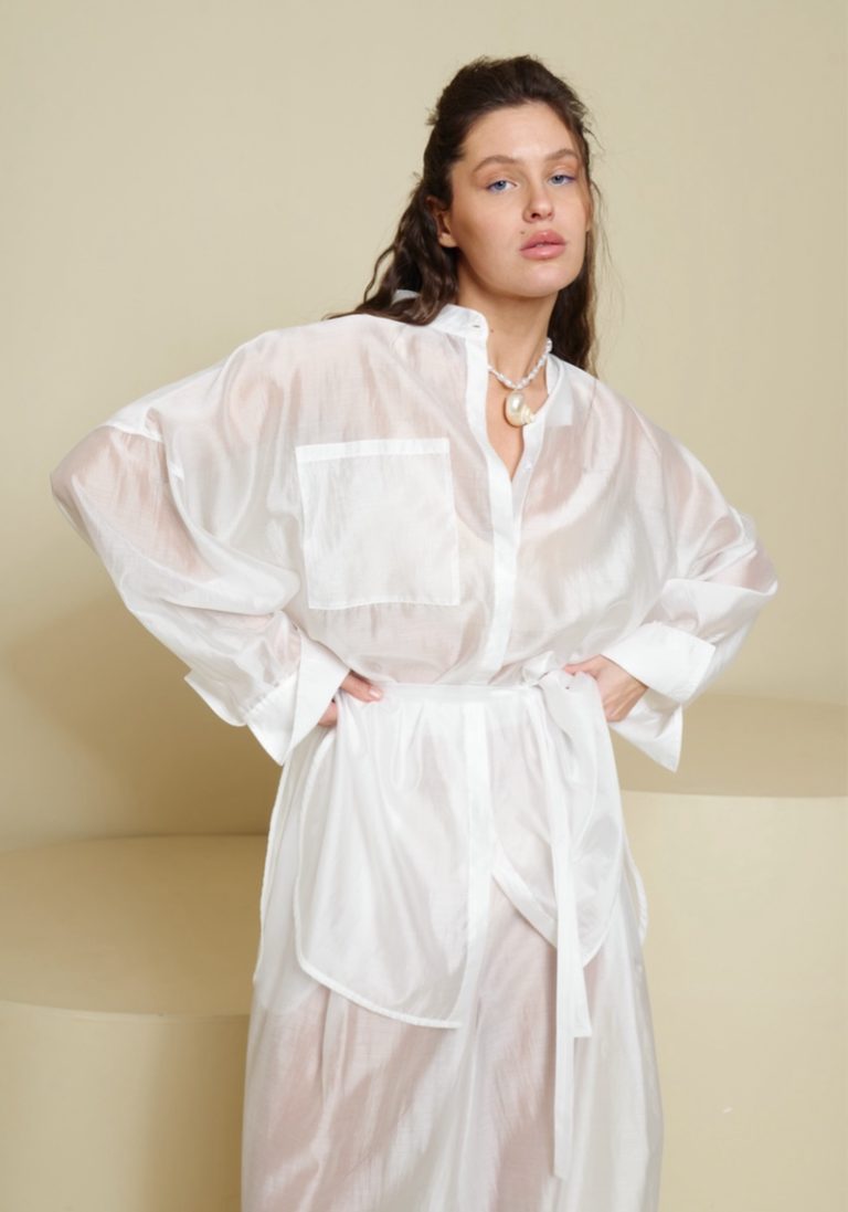 Elongated white Batiste Shirt